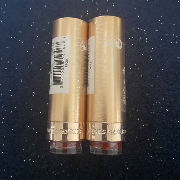 Yves Rocher Couleurs Nature Grand Rouge Lipstick 156 mat, 3.7 g pack of 2 - Picture 4 of 5